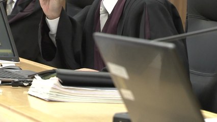 [뉴있저] 검사 정보 수집은 불법, 판사 정보 수집은 문제 없다? / YTN