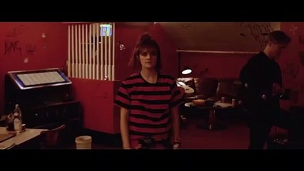 HER SMELL Official Trailer TEASER (2018) Elisabeth Moss, Cara Delevingne Movie HD