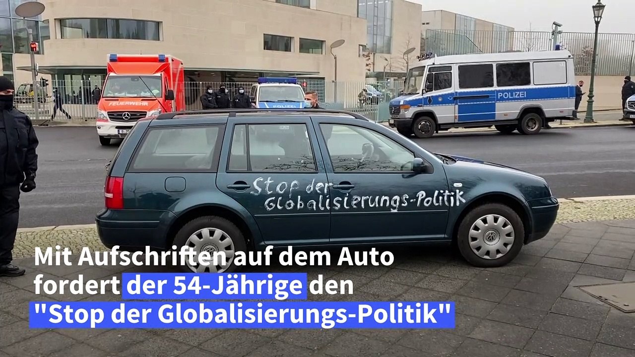 Mann rammt mit auto tor vor kanzleramt