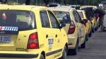 Avanza paro nacional de taxistas con varios puntos de concentración en Bogotá
