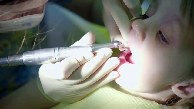 Dentaleh - When to See a Kids Dentist/Pediatric Dentist Singapore