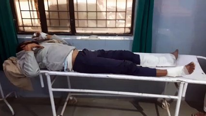 दिल्ली रोड पर बुलेट बाइक स्लिप होने पर बाइक सवार घायल