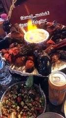 AK Partili belediye Demet Akalın ve Alişan için corona yasağını deldi