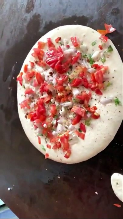 New Tastey Piza 2021 | Tomato Uttapam Piza | New Pizza Recipe | Homemade veg pizza recipe | Vegetable Pizza with pizza#pizanew