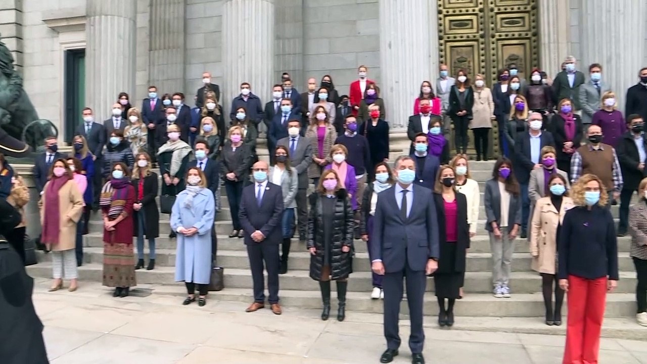 Instituciones de todo el país homenajean a las mujeres víctimas de violencia de género