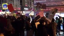 Kadınlar ülkenin dört bir yanında şiddete karşı sokaklarda: Ankara'da polis müdahalesi