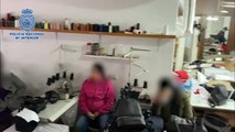 Libeadas 6 mujeres explotadas y encerradas en un taller de costura de Carabanchel