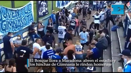 Télécharger la video: El Bosque llora a Maradona: abren el estadio y los hinchas de Gimnasia le rinden homenaje