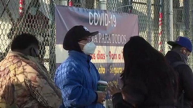 EEUU se repliega ante escalada del virus, mientras Europa comienza a relajar restricciones