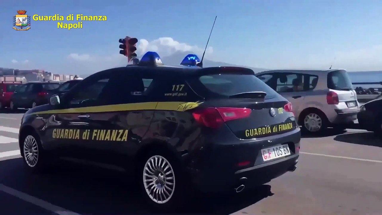 Napoli - Sequestrate 15mila mascherine non a norma in zona Gianturco (24.11.20)