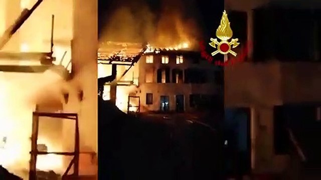 Feltre (BL) - Incendio devasta abitazione nella frazione Umin (25.11.20)