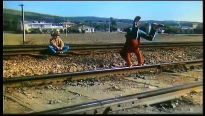 FILMI "DJALI ELASTIK" | Kinematografia Shqiptare