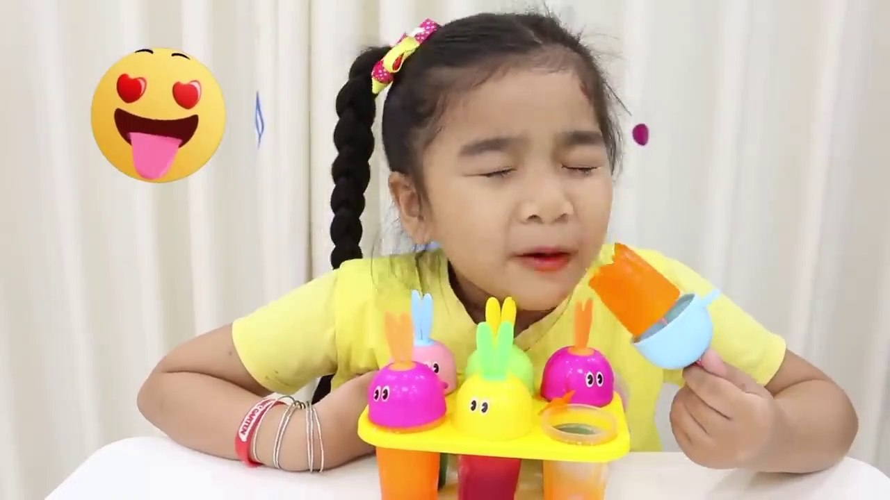 Suri and Sammy Pretend Play Making Ice Cream and Popsicles Kids Story - Funny kids videos