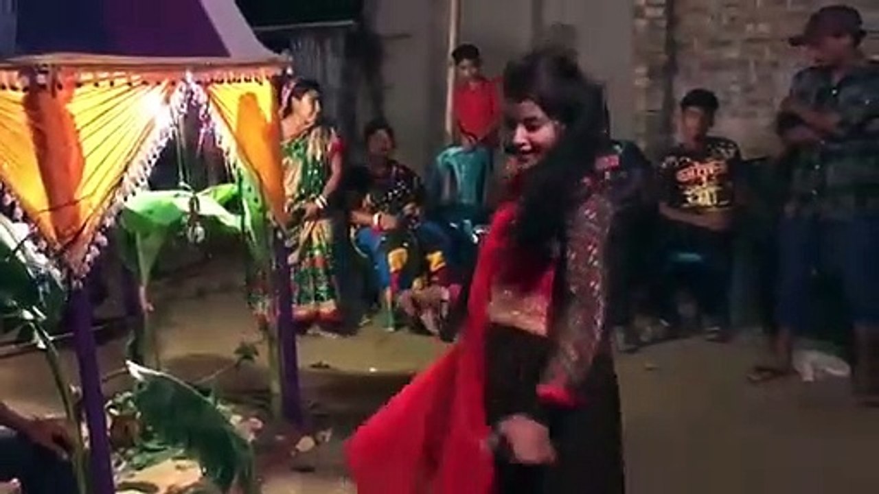 এত সুন্দর নাচ আমি জীবনেও দেখিনি। গ্রামের বিয়ে বাড়ির অসাধারণ নাচ।DJ DANCE GROUP