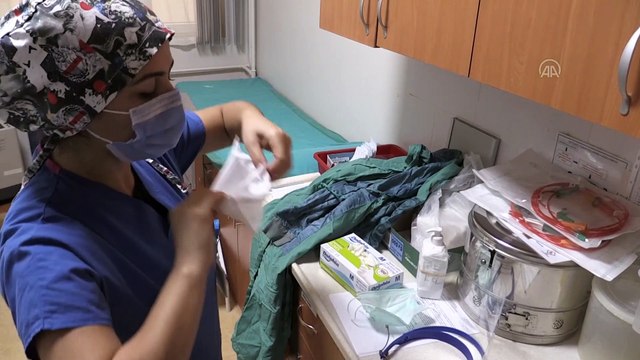 KONYA - KOVİD-19 HASTALARI YAŞADIKLARINI ANLATIYOR - Kovid-19'u yenen hemşire, çocuklarının üzülmemesi için hastalığını gizlemiş