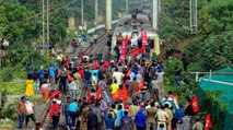 Bharat Bandh: Watch protest on railway track in Kolkata