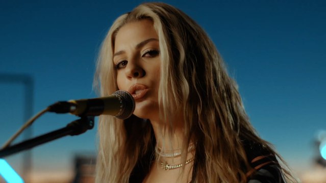 Miriam Rodríguez estrena el videoclip de 'Dos Extraños En La Ciudad'