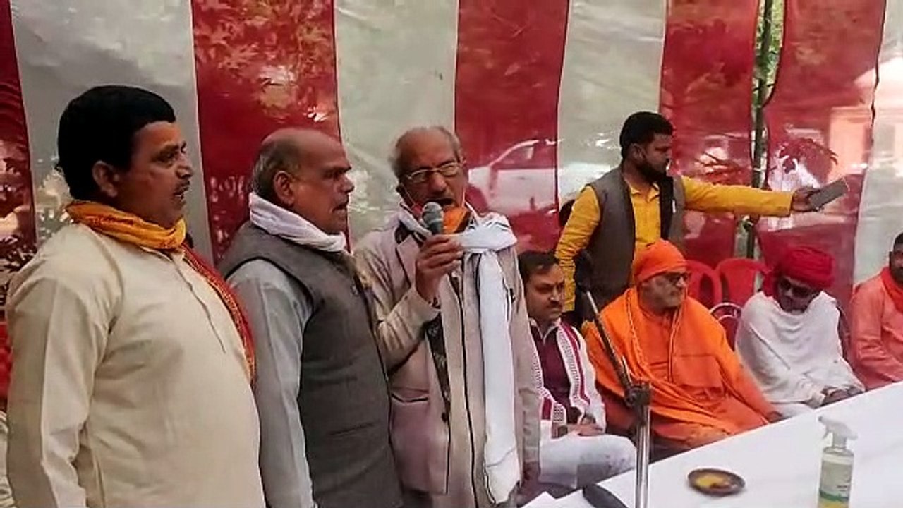धीरू शुक्ला के आवास पर आचार्य राजेंद्र प्रसाद शुक्ल की अध्यक्षता में हुआ भव्य स्वागत
