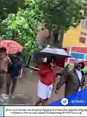 நிவர் புயலால் சாலையின் குறுக்கே விழுந்து கிடந்த மரத்தை அகற்றிய அமைச்சர் ஜெயக்குமார் - வீடியோ