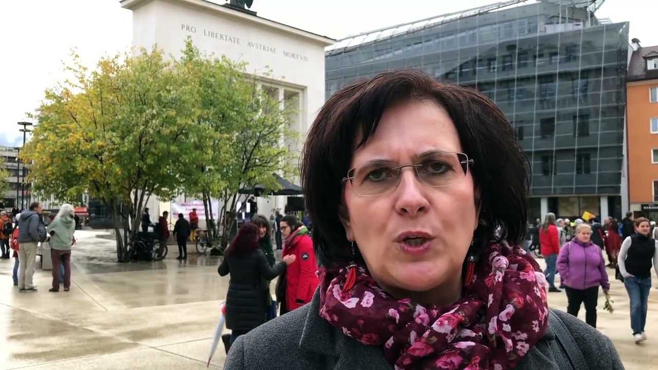 Leiterin eines Nachhilfeinstituts berichtet über das Leid von Kindern durchs Masken-Tragen 