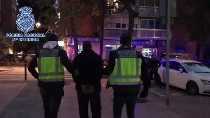 Detenido empleado de mantenimiento que robaba dinero y lotería de sanitarios