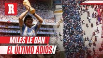 Miles de aficionados le dieron el último adiós a Maradona