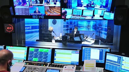 La vidéo d'un producteur roué de coups par des policiers à Paris fait polémique