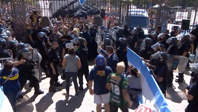 El caos en la Casa Rosada obliga a suspender el velatorio de Maradona