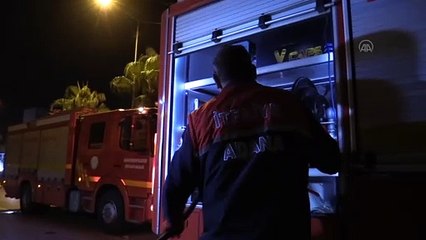 ADANA - İki katlı evde çıkan yangın hasara neden oldu