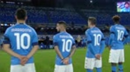 Maradona - La minute de silence au stade San Paolo de Naples