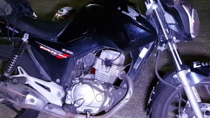 Duas motos batem na Rua Barão do Cerro Azul, no Centro