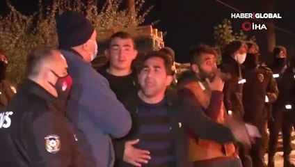 Husumetli olduğu kardeşi paletlerini yakınca isyan etti