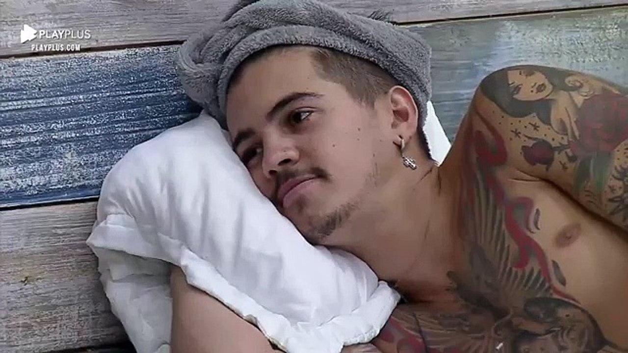 A Fazenda 12: Tays chora durante nova discussão com Biel  e ele a dispensa! A Fazenda 12