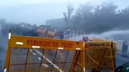 Hindistan'da 250 milyon işçi greve gitti