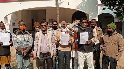 लखीमपुर खीरी- जलाशय का मत्स्य पालन हेतु किया गया पट्टा, ग्रामीणों में आक्रोश, डीएम को सौंपा ज्ञापन