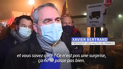 Des salariés de Bridgestone Béthune manifestent pour dénoncer la fermeture