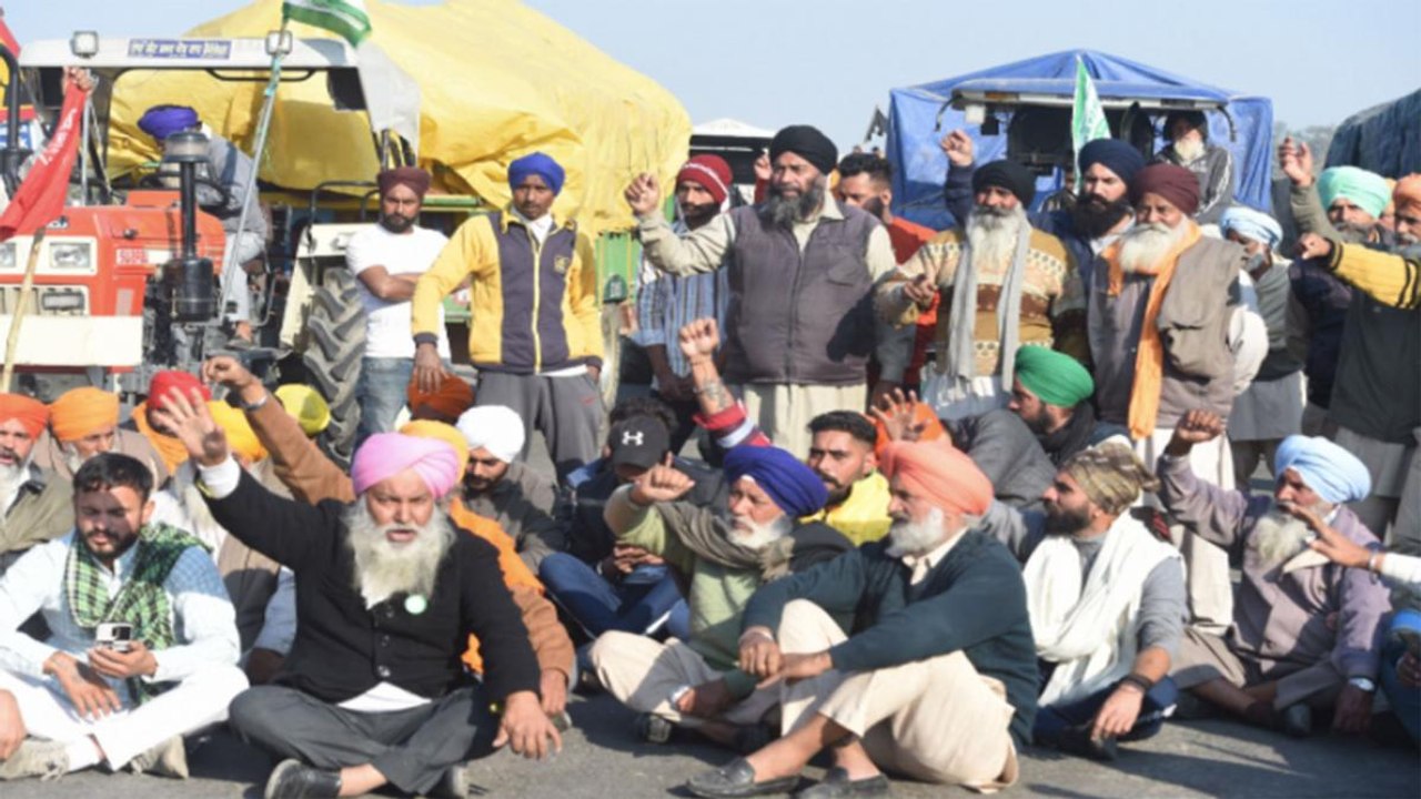 Delhi Police allows farmers to protest at Burar...