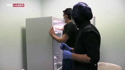 Aşı denemesi sırasında depreme yakalandılar