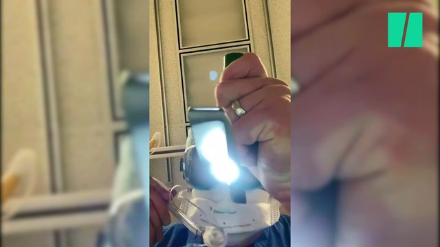 Ce médecin simule les derniers instants d'un patient intubé pour faire passer un message