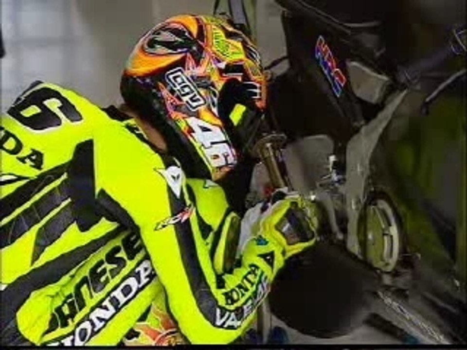 [MotoGP] Valentino Rossi - Testing RC211V Sepang 13-02-2002