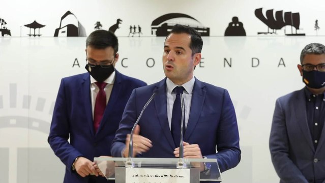 Aguado estima que las farmacias madrileñas podrían hacer test en diciembre