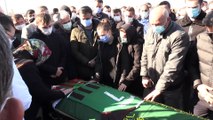 İZMİR - Depremde enkazdan çıkarıldıktan 28 gün sonra vefat eden futbolcunun cenazesi defnedildi