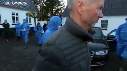 رئيسة وزراء الدنمارك تبكي تعاطفا مع مزارعي حيوانات المنك وتداعيات أزمة كورونا