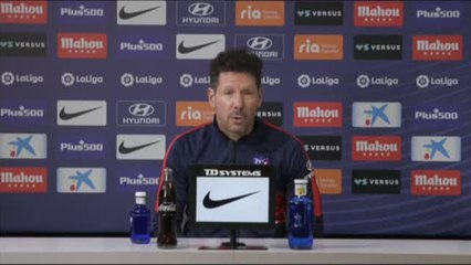 Simeone: "Todos crecimos con la ilusión de ser Maradona"
