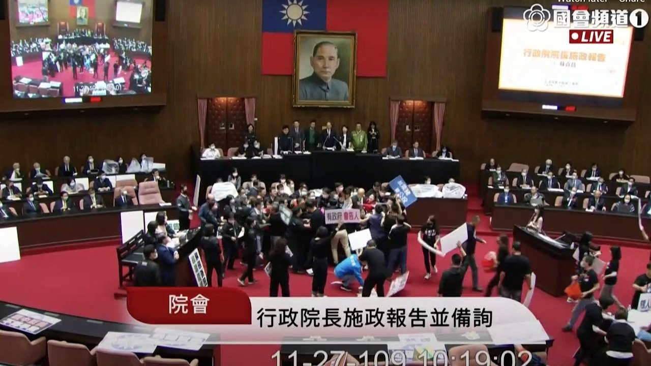 Sauerei in Taiwans Parlament: Schlacht mit Innereien