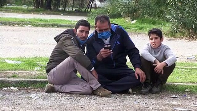 Hundreds of Syrians exit Lebanese town over tensions