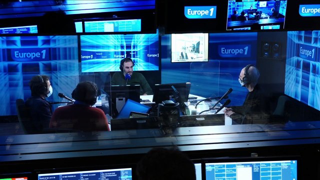 Avoir d'autres chats à fouetter et appeler un chat un chat