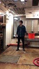 Sauter dans un bateau en mer du Nord