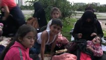 270 عائلة سورية تهرب من بلدة لبنانية إثر توتر على خلفية مقتل شاب