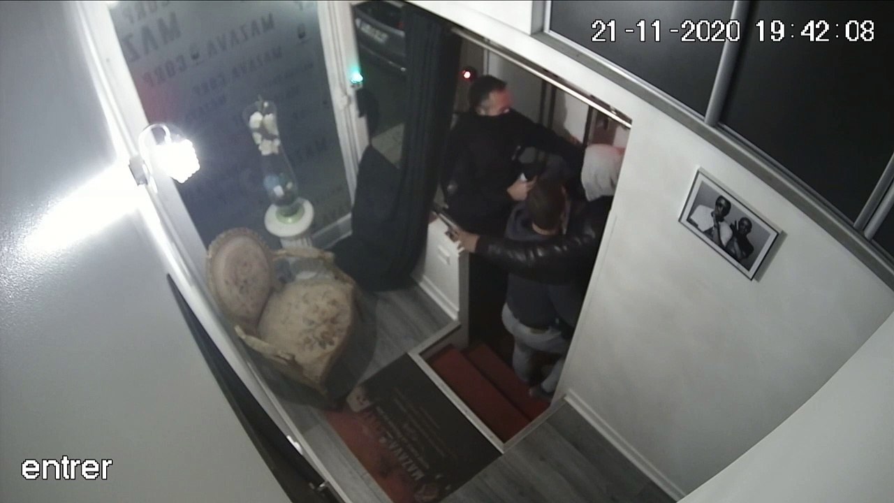 Macron 'schockiert' über Bilder von Polizeigewalt gegen Schwarzen